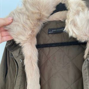 Zara Woman Parka w/ removable quilted lining and real fur trim (medium)